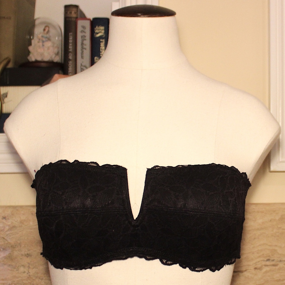 Aerie Black Lace Strapless Bralette.
